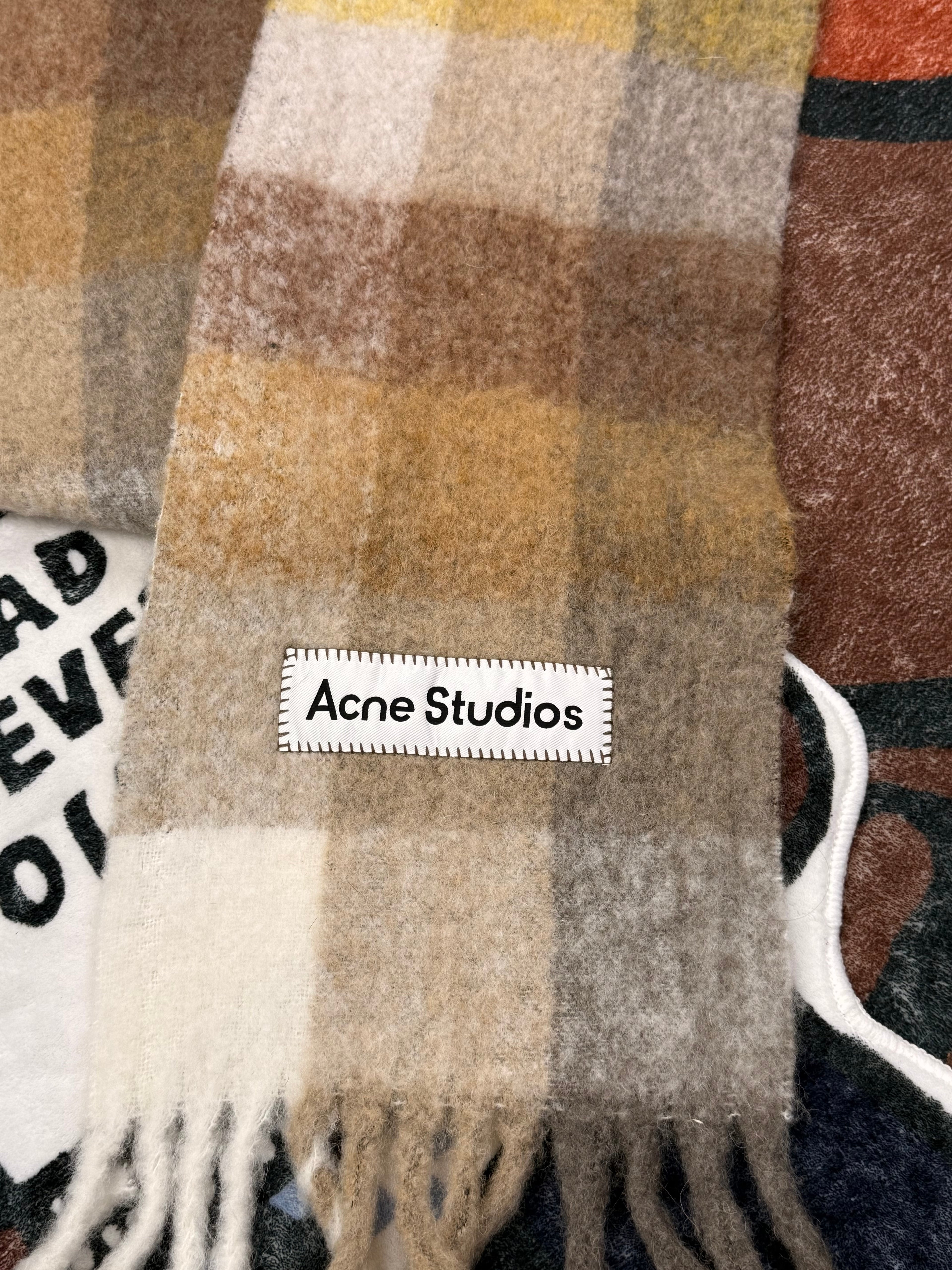 Acne Studios Wollschal Beige/Gelb Karo (Replica)