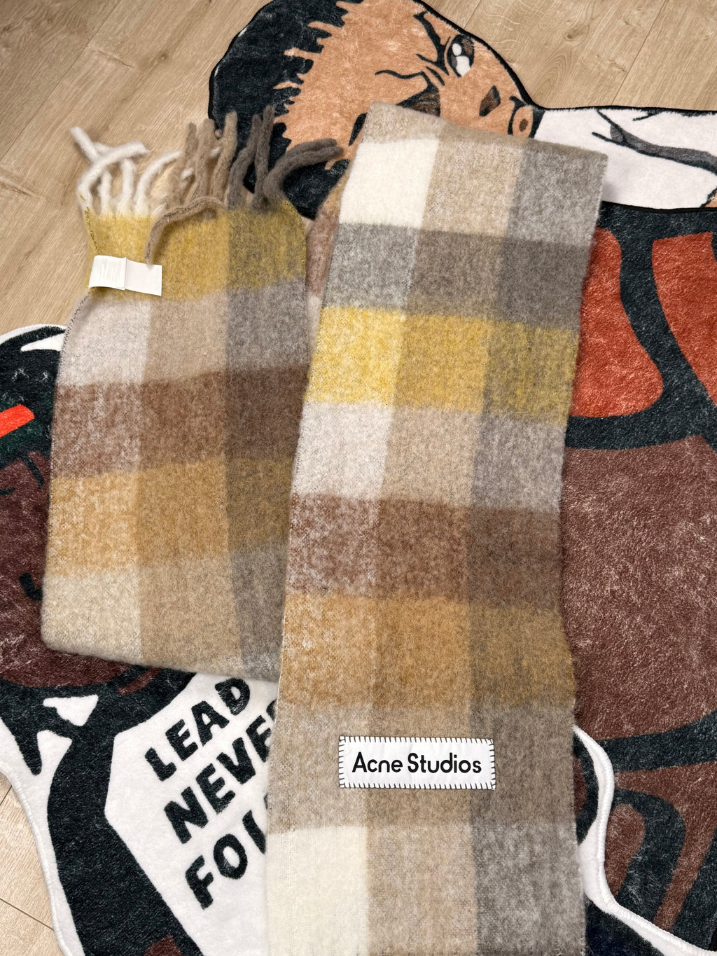 Acne Studios Wollschal Beige/Gelb Karo (Replica)